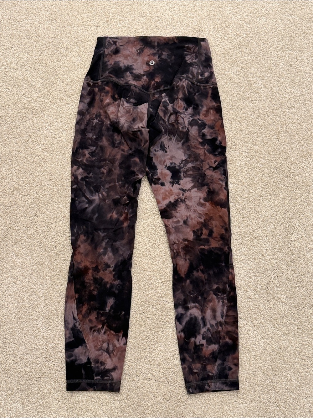 lululemon athletica Tie-Dye Leggings in Black and Brown/Mauve size 6 - Picture 2 of 2